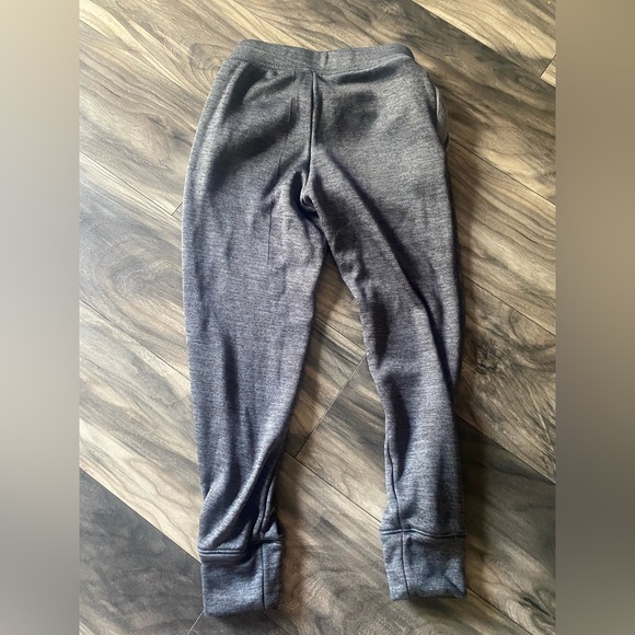 Girls size small 6/6x Champion sweat pants with pockets - Picture 3 of 5